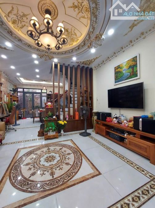 BÁN GẤP NHÀ MỚI XÂY.SHR.DT: 62 M2 4 TẦNG. CHỈ 7.45 TỶ. Đ HUỲNH TẤN PHÁT. KẾ PMH. QUẬN 7 - 1