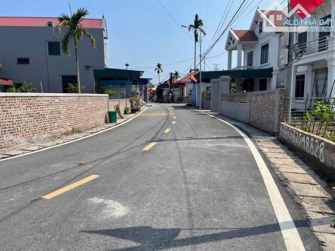 Lô đất vuông vắn tại thôn Hầu Lâm Động - Thuỷ Nguyên đường ô tô ra vào thoải mái chỉ 1,2x - 1