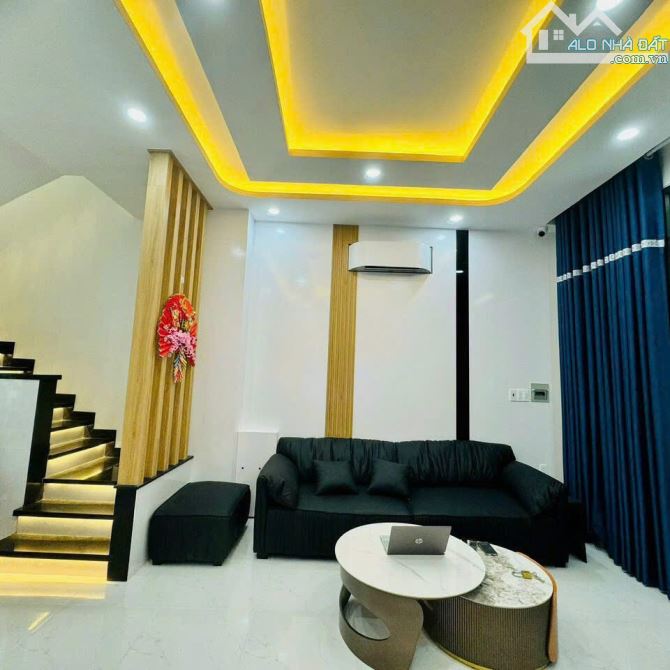 🏦 Ngộp ngân hàng – Bán gấp trong tuần – Huỳnh Văn Bánh – 4.3x17m – 1 trệt 2 lầu ST – 4PN - 1