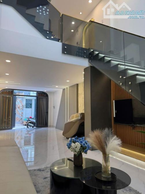Bán nhà gần chợ Xóm Mới , HXH thông 2 đường , dt 60 m2 , nhỉnh 7 tỷ - 1