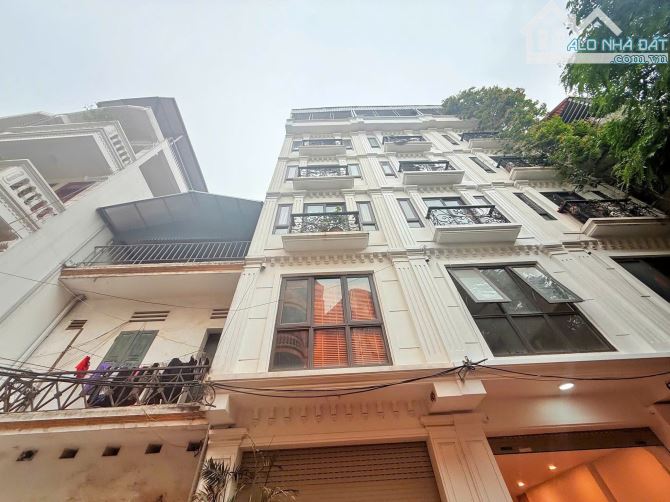 SIÊU PHẨM LẠC LONG QUÂN  -  CẦU GIẤY TRUNG TÂM  QUẬN Ô TÔ TRÁNH . DT 30M - NHÀ ĐẸP 6 TẦNG - 1