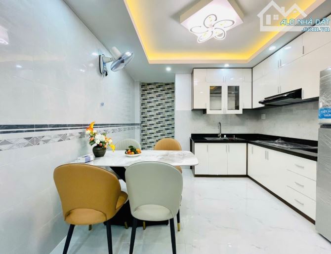Bán nhà Khu đồng bộ đ.Lê Đức Thọ ,  HXH 6m , dt 52 m2 , 3 tầng ,giá nhỉnh 6 tỷ - 1