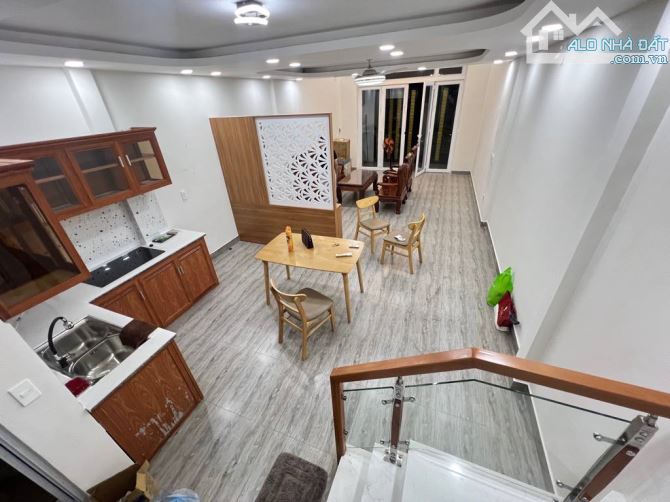 🏦 Ngộp ngân hàng – Bán gấp trong tuần – Nguyễn Trọng Tuyển – 4.3x17.5m – 1 trệt 2 lầu ST - 1