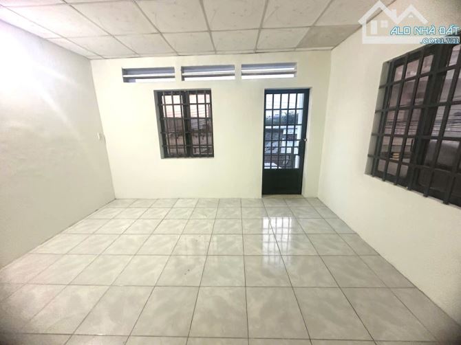 Nha 2 tầng đông hoà dĩ an hoàng hoa thám dt 93m2 - 1