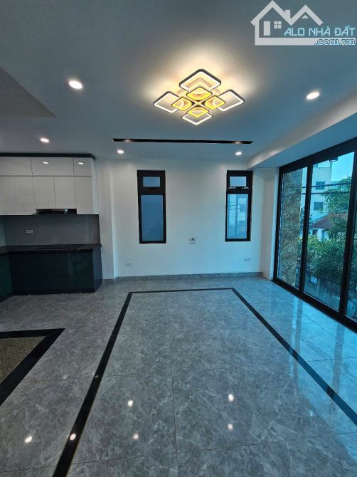 Nhà 6 tầng Tả Thanh Oai ô tô vào nhà nhỉnh 5 tỷ - 1
