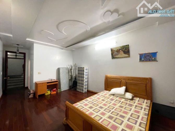 Bán nhà khu Thảm Len dt 65m - mt 4m - 2 mặt thoáng - 9,9 tỷ - 1