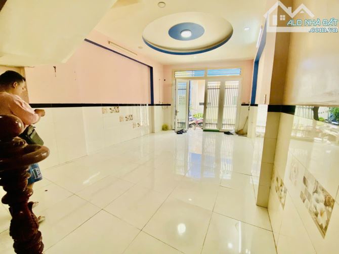Nhà 3 tầng ô tô đỗ cửa, Lê Trọng Tấn vào DS11, 4.7 tỷ - 1