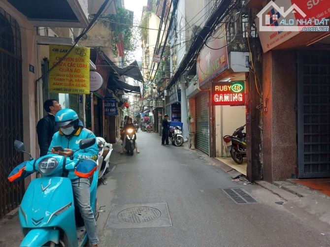 Bán nhà 5 tầng, Lê Thanh Nghị 10m ra phố, doanh thu 50tr/tháng, giá 19 tỷ. - 1