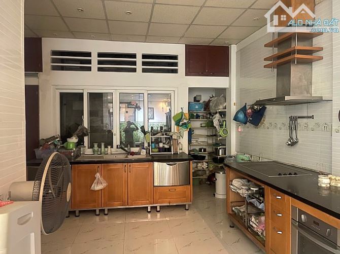 GIẢM SỐC 1 TỶ – BÁN NHÀ 120m² HẺM RỘNG GẦN MẶT TIỀN BẠCH ĐẰNG, BÌNH THẠNH – CHỈ 10.5 TỶ! - 1