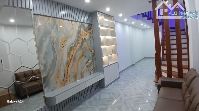 Bán nhà Bắc Từ Liêm mặt ngõ kinh doanh ô tô tránh 4 tầng kinh doanh chỉ hơn 6 tỷ - 1