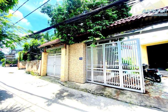 Bán gấp căn góc, ở ngay, 4 tầng, hẻm xe hơi tránh nhau, Hoàng Văn Thụ, Phú Nhuận ! - 1