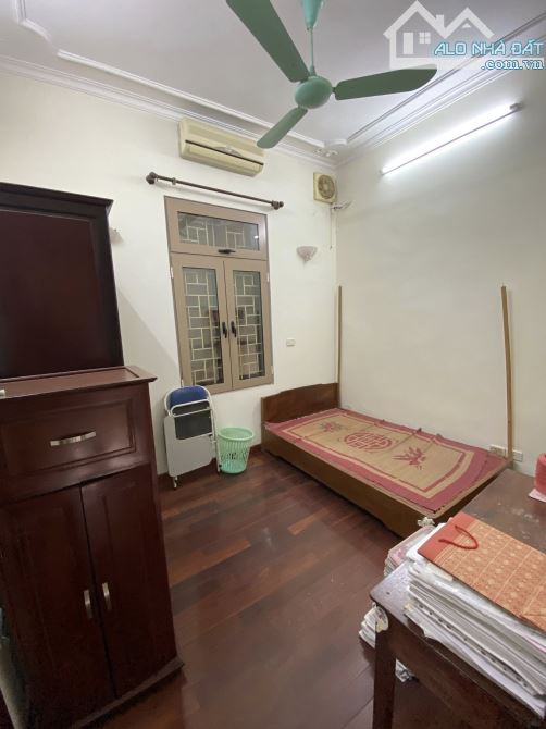Lô góc Đội Cấn, Oto đỗ cửa, 3 bước ra Hồ Tây. 68m2 x 4t, MT 7.9m. Chỉ 16.9 tỷ! - 1