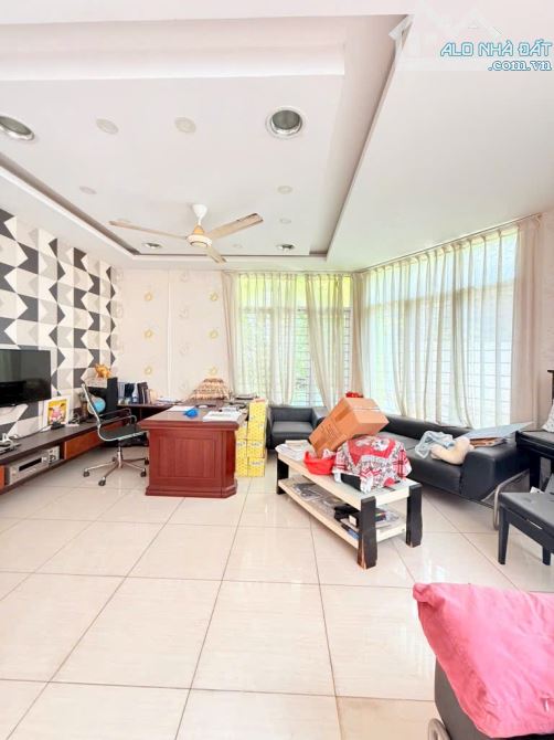40m ra MẶT TIỀN Phan Đình Phùng, nhà 3Tầng (7.4 x 13) 4P ngủ giá chỉ 11.9tỷ - 1