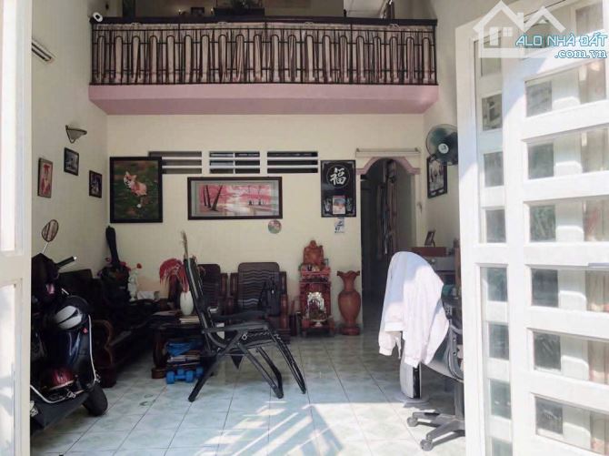 "Tổng giảm 1 tỷ giá chỉ 63tr/m2 105m2(5m5x19m) 3 tầng ngay Thống Nhất đường 4m5 kxd 5 tầng - 1