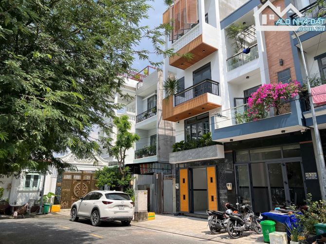 Bán nhà Trệt, lửng, 2 lầu, 4.1x17m, giá 6.2 tỷ - 1