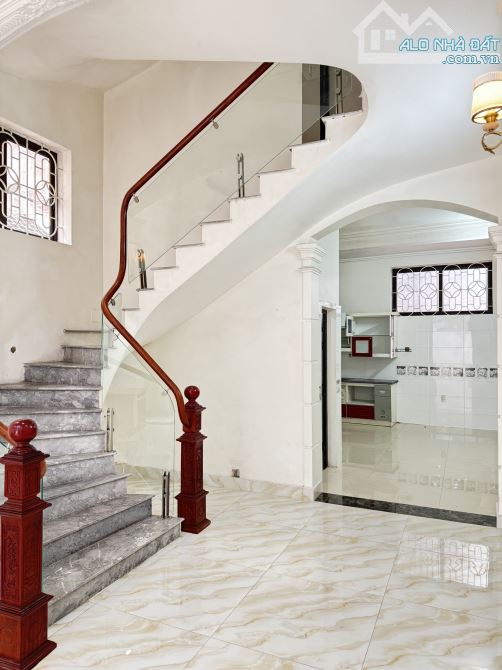 Bán nhà 3 tầng độc lập phố An Đà.ô tô đỗ cửa giá 3,7 tỷ - 1