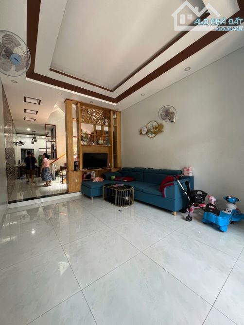 Bán Nhà Phạm Vấn 7.5m, Gần Bãi Tắm Sơn Trà, 71m2, 3 Tầng Chỉ 6.x Tỷ - 1