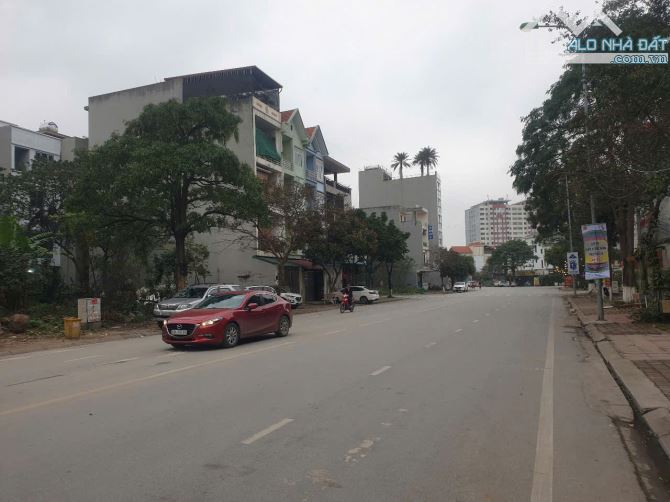 🥧🥧Bán Lô Mặt Âu Cơ Kinh Bắc Gần TT Thể Thao Mt 4.5m Dt 81m2 Hướng ĐB Giá 12.5 Tỷ - 1