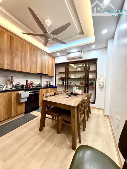 [ THIẾT KẾ HIỆN ĐẠI ] GẦN CHỢ TÂN MỸ, 4.1x12.4m, 4 TẦNG, 3 TỶ 6 - 1