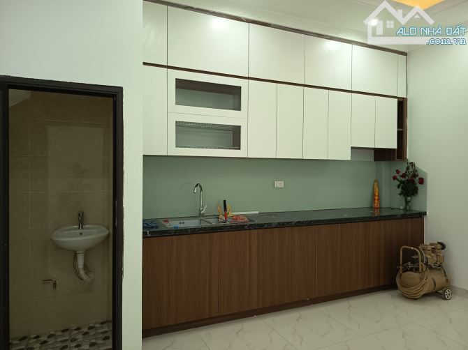 Bán nhà Đường 422 Tân lập 38 m2 5 tầng giá 5.5 tỷ hàng xóm KĐT Tân Tây Đô & Lideco. - 1