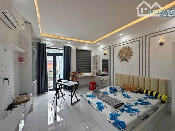 ✈️ Định cư - Bán gấp trong tuần - Nguyễn Phúc Nguyên - 4.1 x 18m - 4 tầng - 4PN - 1