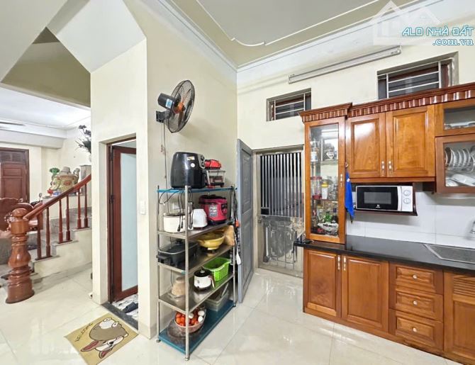 Bán nhà Minh Khai, 3 nhà ô tô tránh, đỗ ngày đêm, hàng xóm Timecity, 35m2, 5 tầng, 7.1 tỷ - 1