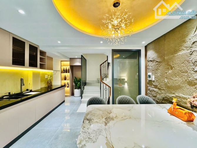 Bán nhà đẹp P.22 BTH, hàng xóm Landmark 81, Full nội thất xịn sò, sổ vuông A4, nhỉnh 7 tỷ - 1