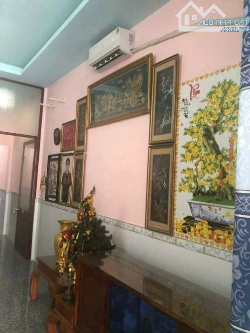 CẮT LỖ 300 TRIỆU BÁN GẤP CĂN NHÀ 140M2 GẦN CHỢ XOÀI ĐÔI TRỌN GÓI 1 TỶ 850 - 1
