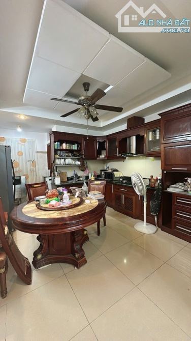 NHÀ BÁN KHU VIP KHU BÀU CÁT – HẺM NGUYỄN HỒNG ĐÀO, P.14, TÂN BÌNH – 66M² – CHỈ 12,3 TỶ - 1