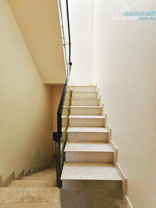 HƯƠNG LỘ 2 - 50M2 - 3 TẦNG - HẺM XE HƠI VÔ NHÀ MÀ CHỈ NHỈNH 4 TỶ.CÒN TL .NGAY AEON BÌNH TÂ - 1