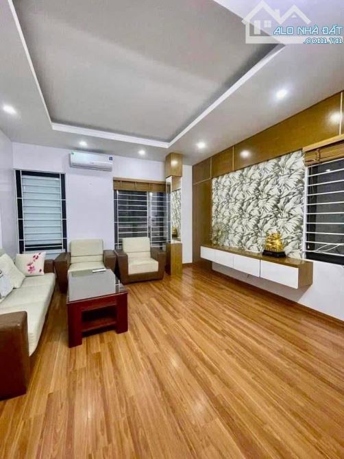 Nhà Pháo Đài Láng- Đống Đa DT: 35m2, 5 tầng, mt4.2m, giá nhỉnh 7 tỷ - 1