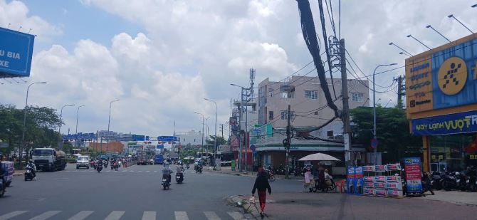 BÁN NHÀ MẶT TIỀN AN DƯƠNG VƯƠNG QUẬN 8 - DT 200 M2 - NGANG KHỦNG 6.8M - GIÁ CHỈ 16.5 TỶ - 1