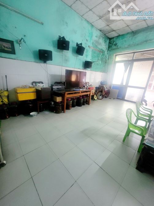 Mặt tiền Tô Hiệu, Liên chiểu, diện tích lớn 160m2, kẹp kiệt. Giá rẻ nhất cung đường chỉ 6 - 1