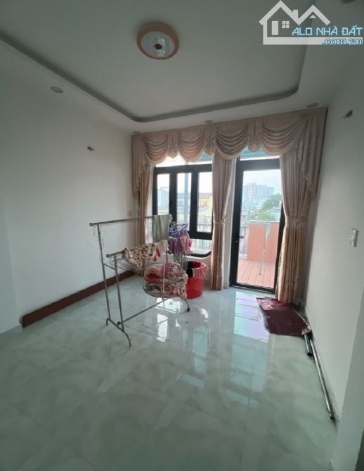 Trung tâm quận 8 - xe hơi tới nhà - gần mặt tiền Phạm thế hiển - 1