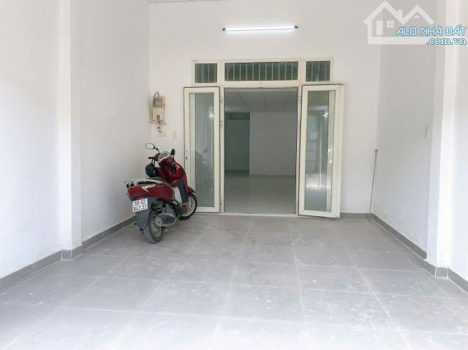 MẶT TIỀN KINH DOANH HIỆP THÀNH QUẬN 12 GIÁ RẺ 4.99 TỶ . - 1