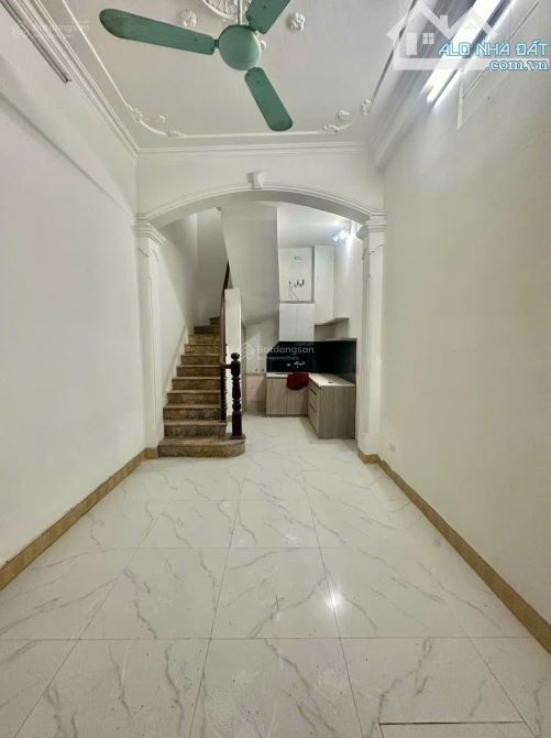 Siêu phẩm Tôn Đức Thắng, nhà 5 tầng, 3PN, full nội thất, trung tâm Đống Đa, giá chỉ 5.5 tỷ - 1