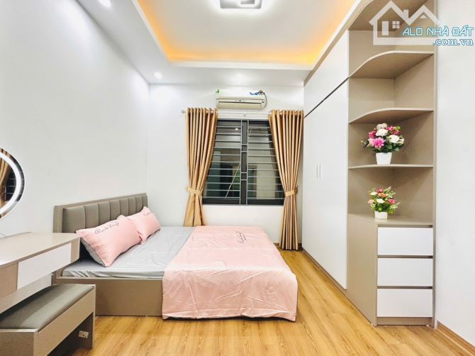 NHÀ PHÚC TÂN - HOÀN KIẾM NGAY MẶT PHỐ 4 TẦNG ,2 NGỦ SỔ ĐỎ SẴN ,GIAO DỊCH NGAY. - 1
