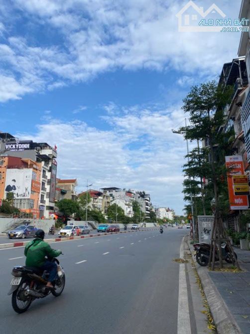 Mặt phố Âu Cơ - Đoạn đẹp nhất gần hồ Tây - MT rộng - Sổ vuông vức. - 1