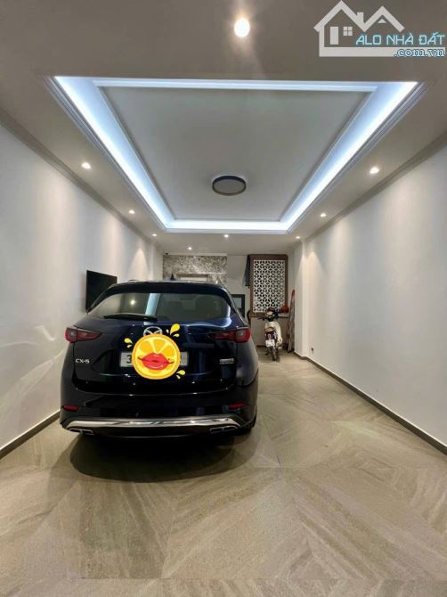 NHÀ PHÂN LÔ SÁT PHỐ 19 TỶ 55m 8 TẦNG MT 4,3m GARA Ô TÔ THANG MÁY PHÙNG CHÍ KIÊN CẦU GIẤY - 1