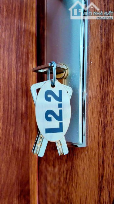 CG-BÁN TOÀ NHÀ 20P TRỌ CAO CẤP,đường hoàng hữu nam , p.tân phú ,tp.thủ đức - thu nhập 85tr - 12