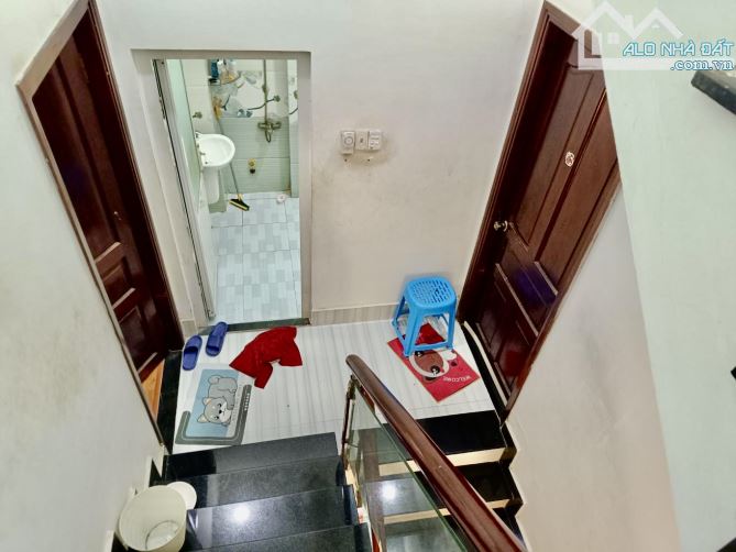 Nhà đẹp An Dương Vương quận 8 - 4 tầng - Ngang KHỦNG 9m - 4PN - 12
