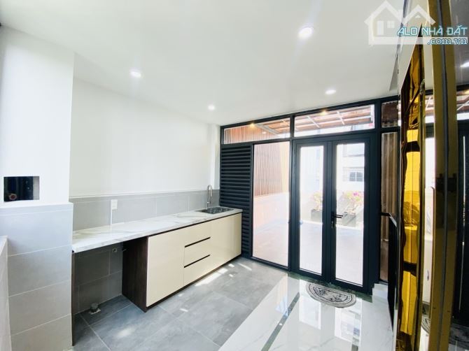 NHÀ GÒ VẤP CÓ THANG MÁY TRÊN ĐƯỜNG PHAN HUY ÍCH GIÁ 10,99 TỶ TL 7 TẦNG SHR - 12