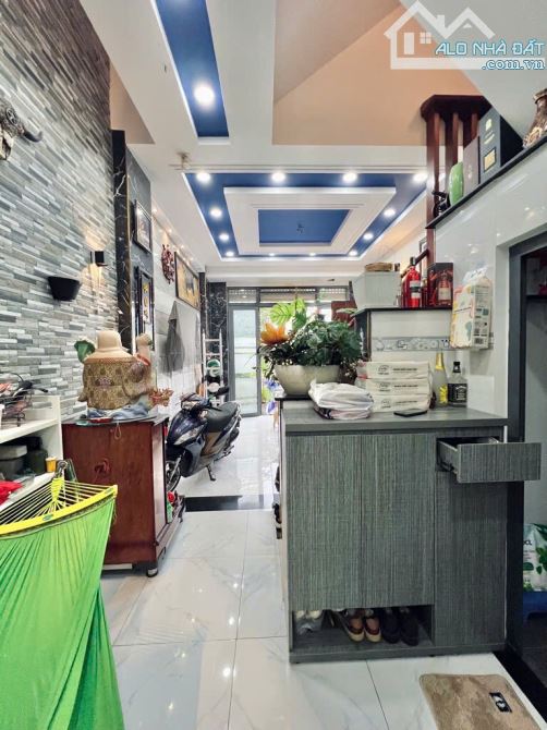 Bán nhà 3 tầng mới- đẹp Tây Lân, full nội thất, ô tô đỗ cửa –55m² - 4PN, , chỉ nhỉnh 4 tỷ - 13