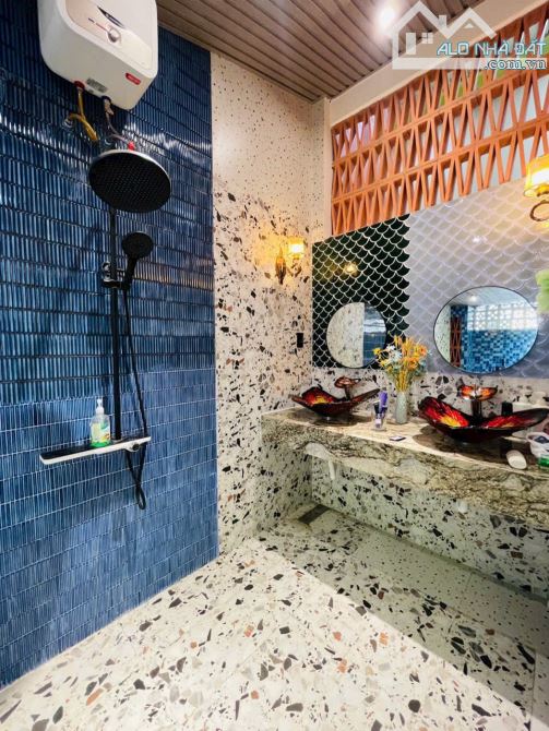 BÁN NHÀ 2 TẦNG ĐẸP GẦN BIỂN NGUYỄN TẤT THÀNH – VIEW CÔNG VIÊN, THOÁNG MÁT TRỌN ĐỜI - 13