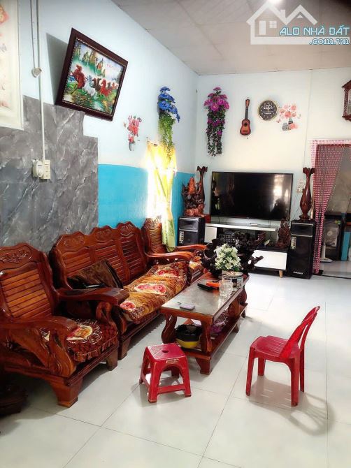 Chủ gửi bán căn nhà Diên Hoà, Diên Khánh, để lại toàn bộ nội thất - 16