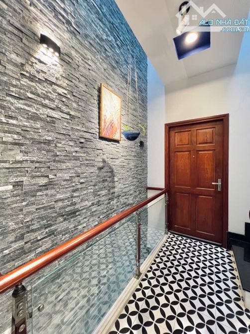 Bán nhà 3 tầng mới- đẹp Tây Lân, full nội thất, ô tô đỗ cửa –55m² - 4PN, , chỉ nhỉnh 4 tỷ - 17