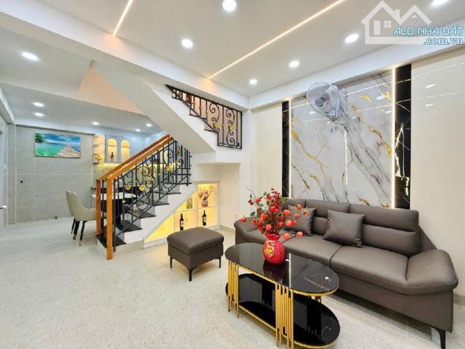 BÁN CĂN NHÀ TRÊN ĐƯỜNG QUANG TRUNG P10 GÒ VẤP NỞ HẬU 5,4M GIÁ 5,49 TỶ 3 TẦNG 4 PHÒNG NGỦ - 17