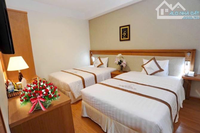 Khách sạn mặt tiền Trần Phú -Biển Nha Trang - 2
