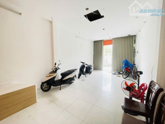 💥💥 Mặt Tiền Kinh Doanh Ngô Quyền, 74m², 2 Tầng ,Vị Trí Vàng Cạnh Cầu Rồng, Giá Chỉ 8.5tỷ - 2
