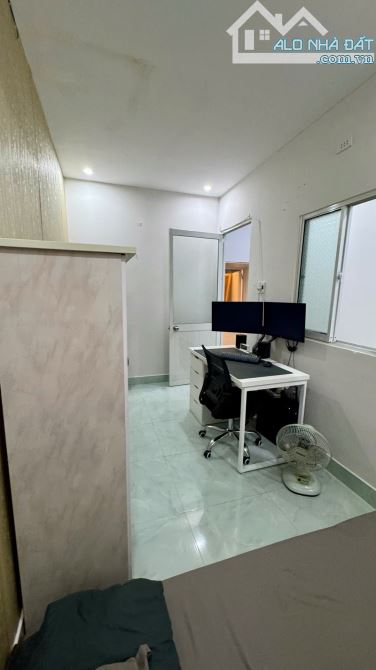 Bán nhà  Kinh dương Vương  dt 90 m2  3 tầng  đường  15 m mỹ 4.5 m giá 8.7 tỷ - 2